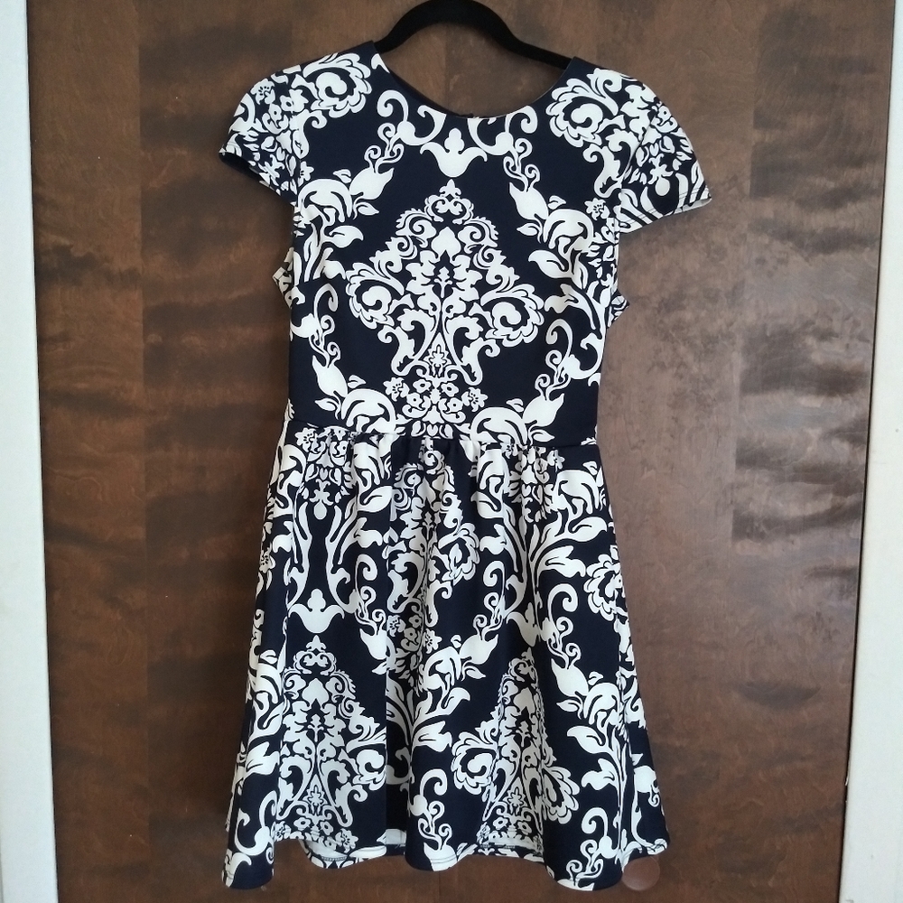 Women's B. Darlin Blue and White Dress || Size 7/8